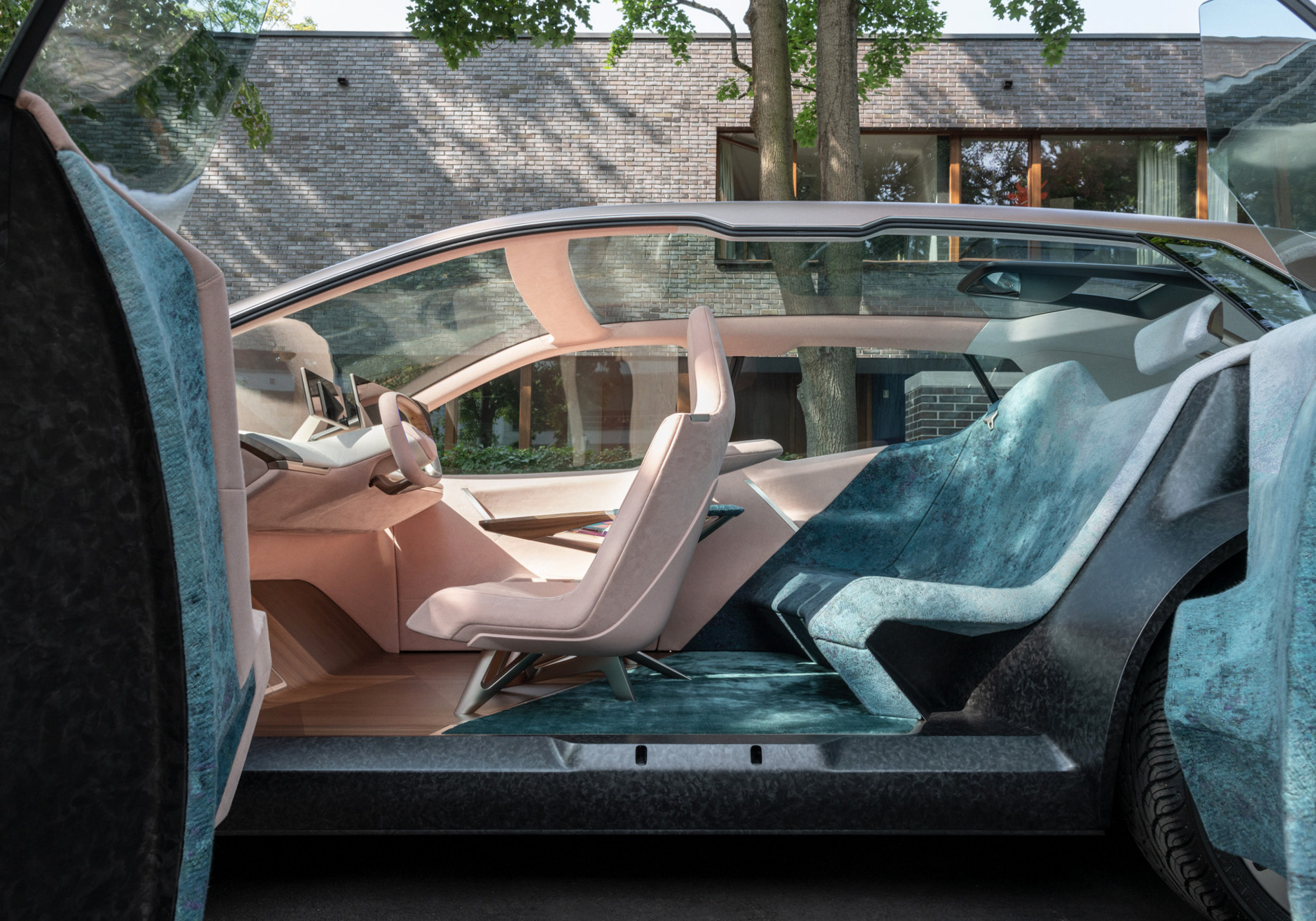 &PAULA BMW – Vision iNext