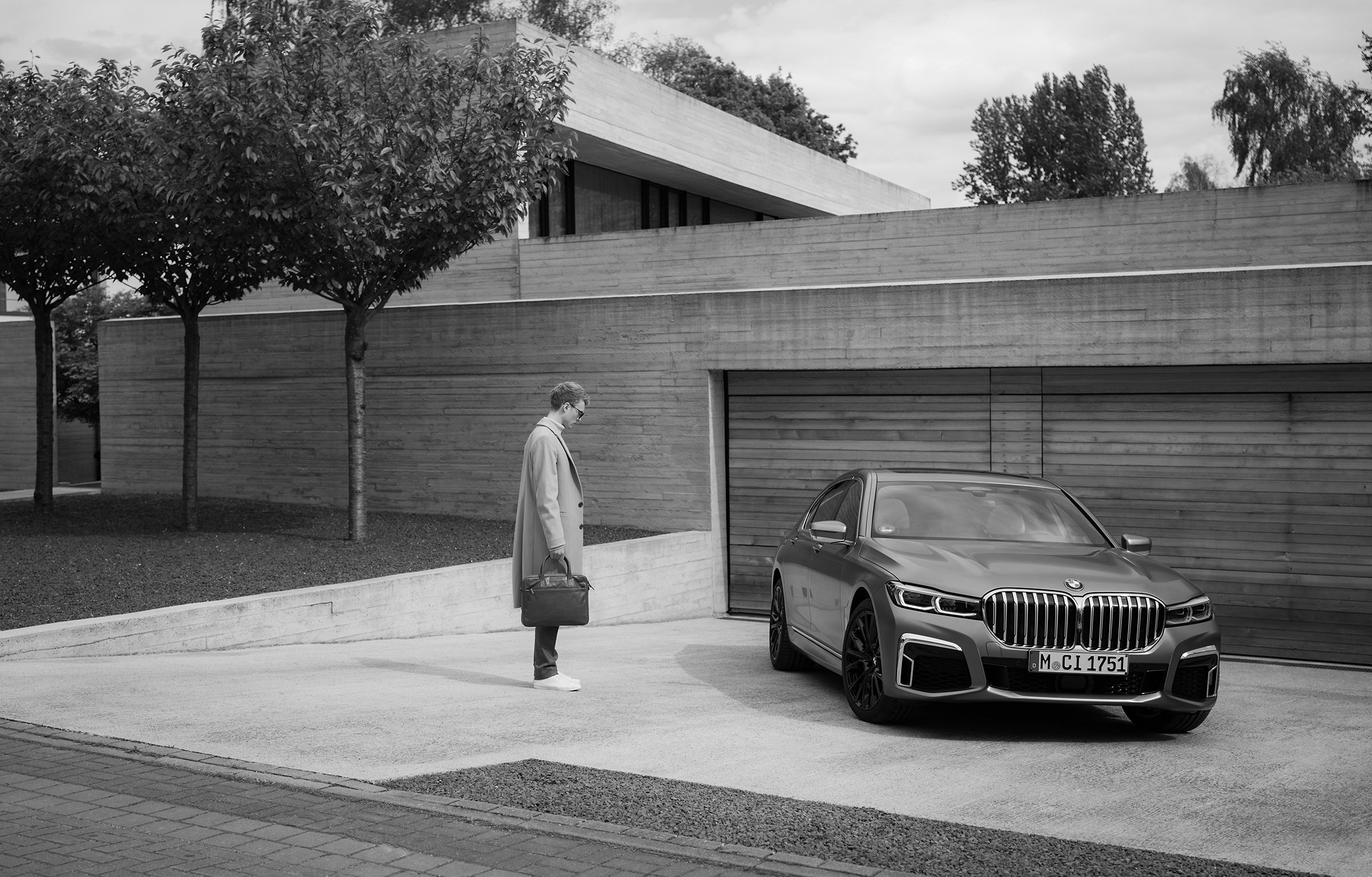 &PAULA BMW – 7 series